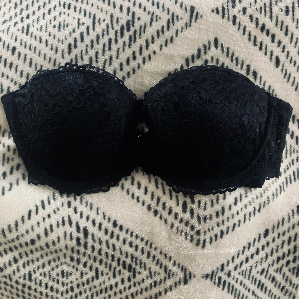 H&M black strapless bra - Picture 2 of 6